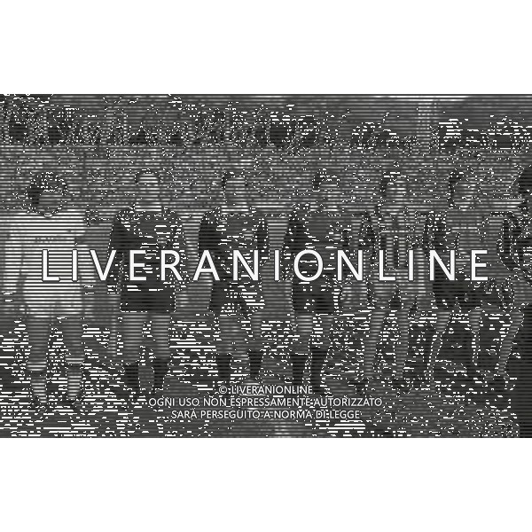 1983 VIAREGGIO STADIO DEI PINI-FINALE DEL TORNEO DI VIAREGGIO ROMA- INTER 2-0 NELLA FOTO L\'ARBITRO PIERO D\'ELIA AG ALDO LIVERANI SAS