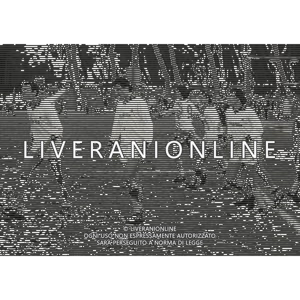 1983 VIAREGGIO STADIO DEI PINI-FINALE DEL TORNEO DI VIAREGGIO ROMA- INTER 2-0 NELLA FOTO ESULTANZA GIOCATORI ROMA AG ALDO LIVERANI SAS