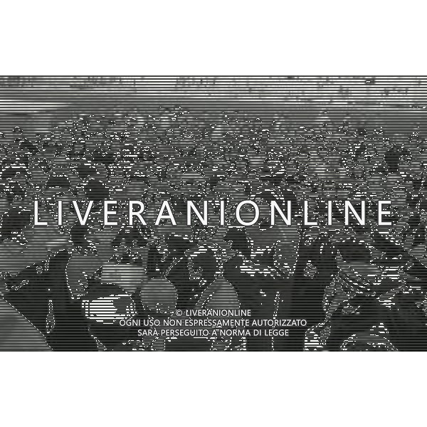 1983 VIAREGGIO STADIO DEI PINI-FINALE DEL TORNEO DI VIAREGGIO ROMA- INTER 2-0 NELLA FOTO ROMEO BENETTI ALLENATORE ROMA CALCIO VINCE IL TORNEO DI VIAREGGIO AG ALDO LIVERANI SAS