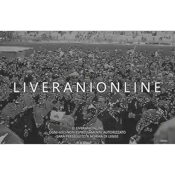 1983 VIAREGGIO STADIO DEI PINI-FINALE DEL TORNEO DI VIAREGGIO ROMA- INTER 2-0 NELLA FOTO ROMEO BENETTI ALLENATORE ROMA CALCIO VINCE IL TORNEO DI VIAREGGIO AG ALDO LIVERANI SAS