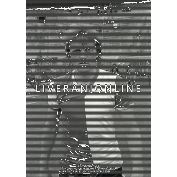 NEG-RETROSPETTIVA ARIE HAAN CALCIATORE NELLA FOTO ARIE HAAN CON LA MAGLIA DEL FEYENOORD AL MUNDIALITO A MILANO NELL\'ANNO 1980 AG ALDO LIVERANI SAS