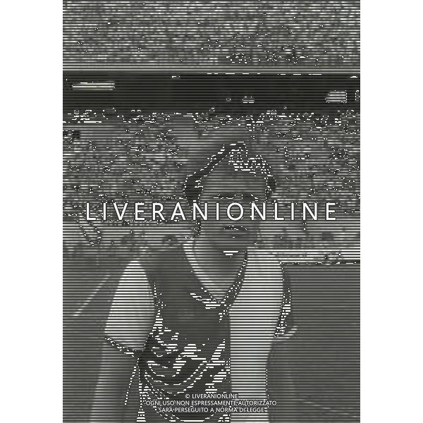 NEG-RETROSPETTIVA ARIE HAAN CALCIATORE NELLA FOTO ARIE HAAN CON LA MAGLIA DEL FEYENOORD AL MUNDIALITO A MILANO NELL\'ANNO 1980 AG ALDO LIVERANI SAS