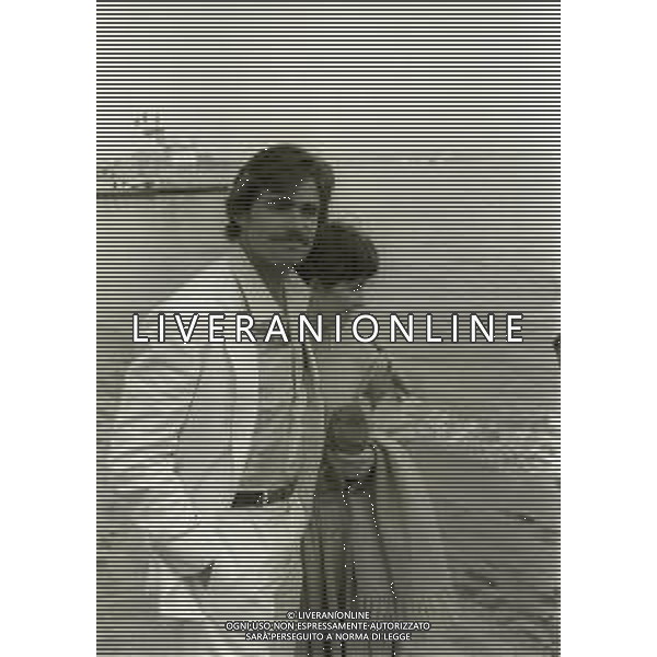 RETROSPETTIVA TREAT WILLIAMS ATTORE NELLA FOTO TREAT WILLIAMS CON DANA DALANY A CANNES NELL\'ANNO 1982 AG ALDO LIVERANI SAS