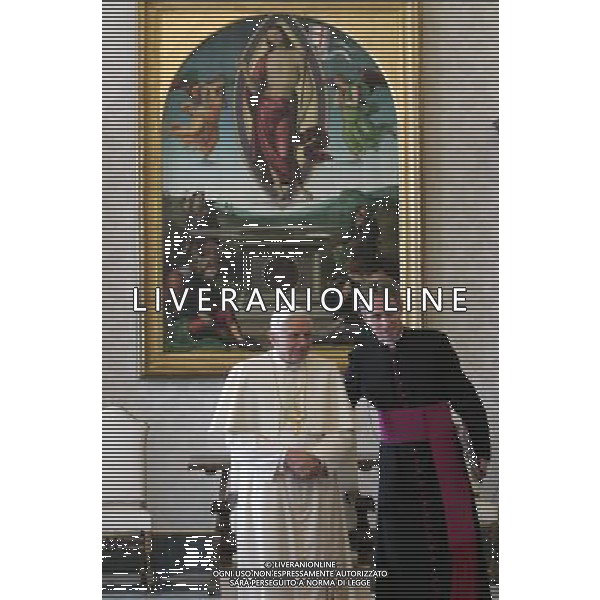 Citta\' del Vaticano 19 / 11 / 2005 Sua Santita\' Papa Benedetto XVI riceve in udienza il Presidente del Consiglio Silvio Berlusconi nella foto il papa Benedetto XVI con il suo segretario george gaenswein Ph Flavio Ianniello / Vatican Pool/ag Aldo Liverani