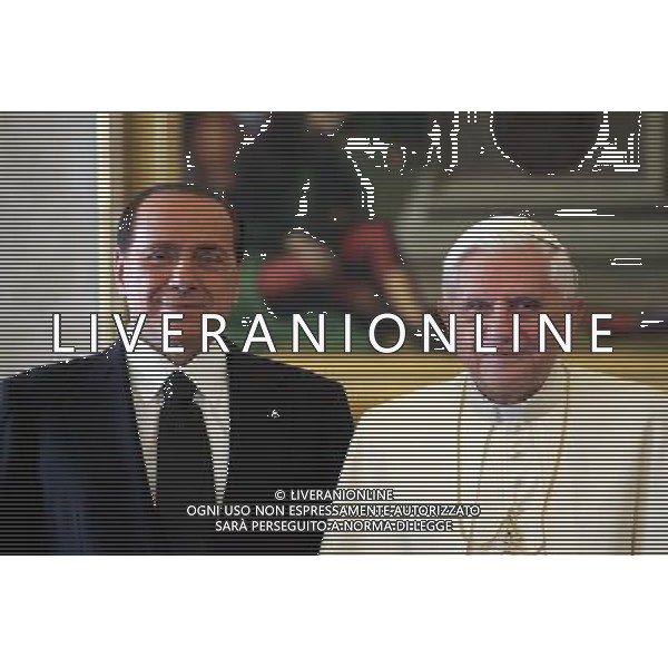 Citta\' del Vaticano 19 / 11 / 2005 Sua Santita\' Papa Benedetto XVI riceve in udienza il Presidente del Consiglio Silvio Berlusconi Ph Flavio Ianniello / Vatican Pool/ag Aldo Liverani