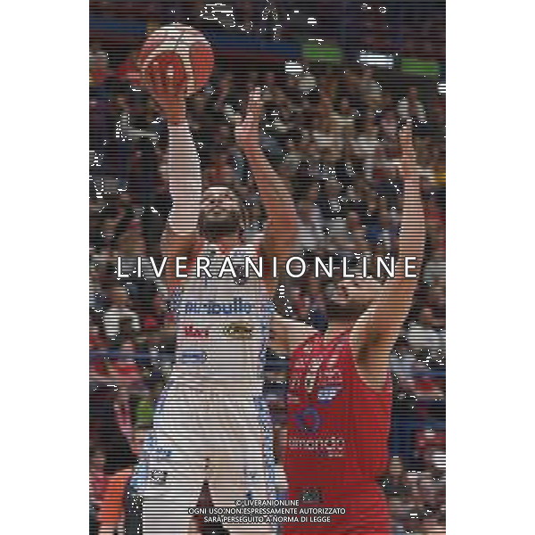 © TVRG Adrian Banks (Treviso Basket) SX e Shavon Shields (Olimpia Milano) DX EA7 Emporio Armani Milano vs NutriBullet Treviso Basket Assago (MI) 23-04-2023 Mediolanum Forum Campionato Serie A UnipolSai - 28a giornata foto Roberto Garavaglia/ag. Aldo Liverani sas / AGENZIA ALDO LIVERANI SAS