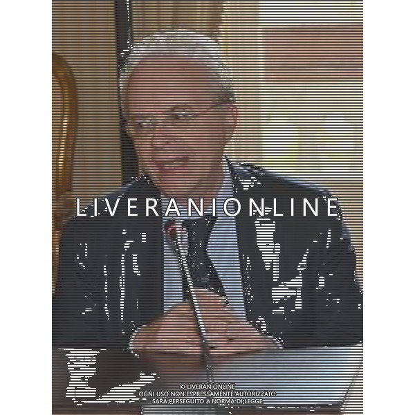 TVRG Firma protocollo sicurezza informatica nella foto Renato Saccone Prefetto di Milano Milano 27-04-2023 Firma del protocollo di collaborazione tra Citta\' Metropolitana e Polizia di Stato per la prevenzione e il contrasto dei crimini informatici sui sistemi informativi critici dipendenti da Citta\' Metropolitana di Milano foto Roberto Garavaglia/ag. Aldo Liverani sas/ AGENZIA ALDO LIVERANI SAS