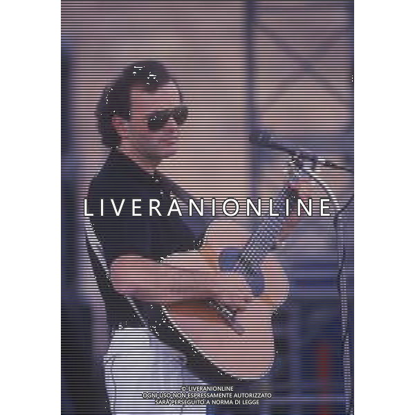 RETROSPETTIVA COMPLESSO MUSICALE POOH NELLA FOTO DODI BATTAGLIA  AG ALDO LIVERANI SAS  