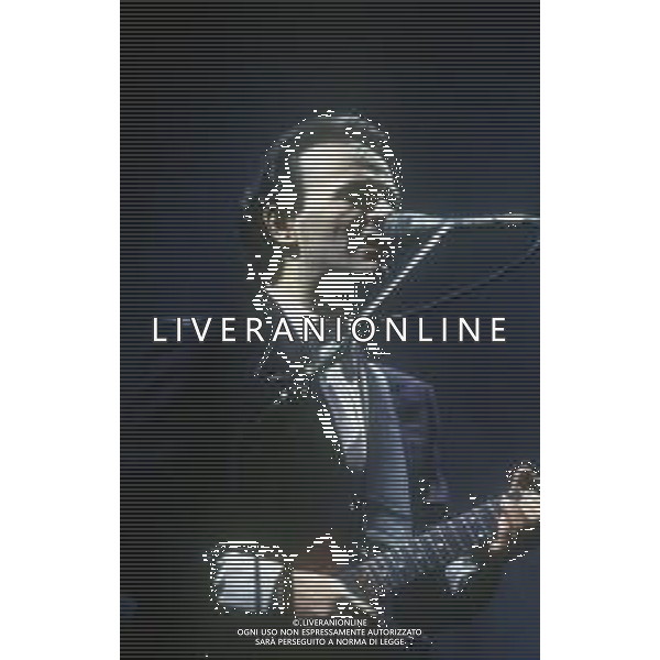 RETROSPETTIVA COMPLESSO MUSICALE POOH NELLA FOTO DODI BATTAGLIA  AG ALDO LIVERANI SAS  