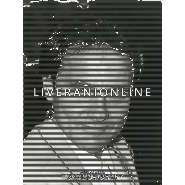RETROSPETTIVA COMPLESSO MUSICALE POOH NELLA FOTO ROBY FACCHINETTI NELL\'ANNO 1990 AG ALDO LIVERANI SAS 
