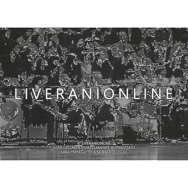 05-11-1978 MILANO CAMPIONATO DI BASKET SERIE A1 BILLY MILANO-EMERSON VARESE 77-68 NELLA FOTO IL TELECRONISTA ALDO GIORDANI E ALESSANDRO GAMBA AG ALDO LIVERANI SAS