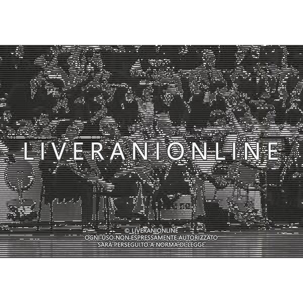 05-11-1978 MILANO CAMPIONATO DI BASKET SERIE A1 BILLY MILANO-EMERSON VARESE 77-68 NELLA FOTO IL TELECRONISTA ALDO GIORDANI E ALESSANDRO GAMBA AG ALDO LIVERANI SAS