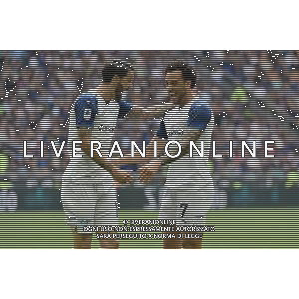 Luis Alberto Romero Alconchel (Lazio) SX e Felipe Anderson Pereira Gomes (Lazio) DX esultano dopo il gol dell\'1 a 0 Inter vs Lazio Milano 30-04-2023 Stadio Giuseppe Meazza - San Siro Campionato Serie A TIM - 32a giornata foto Roberto Garavaglia/ag. Aldo Liverani sas / AGENZIA ALDO LIVERANI SAS