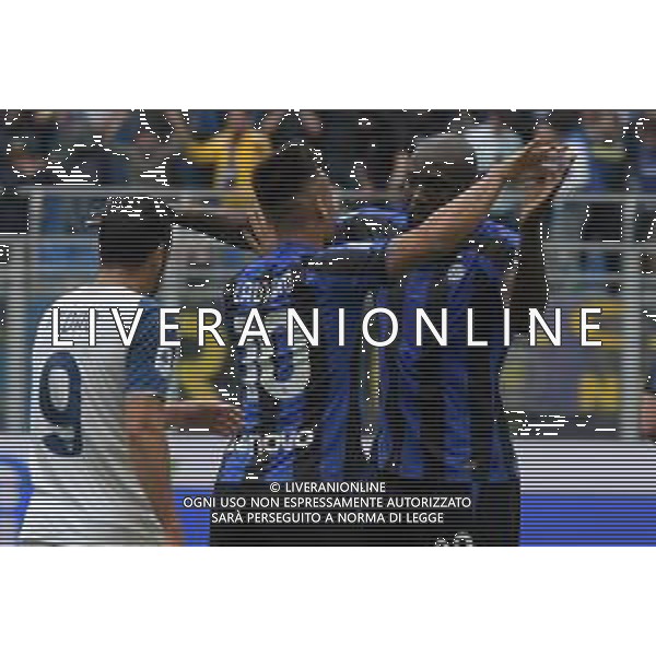 Serie A 2022-2023 Stadio Giuseppe Meazza Inter-Lazio In foto: Esultanza Festa gol Lautaro Martinez con Romelu Lukaku ©Andrea Rosito / AGENZIA ALDO LIVERANI SAS