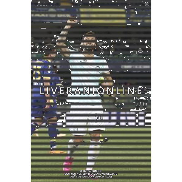 Esultanza Hakan Calhanoglu of Inter FC celebrates with team mate during Hellas Verona vs FC Internazionale, 33° Serie A Tim 2022-23 game at Marcantonio Bentegodi Stadium in Verona, Italy, on May 03, 2023. (Photo by Davide Casentini) / AGENZIA ALDO LIVERANI SAS