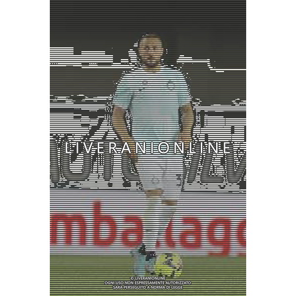 Danilo D\'Ambrosio of Inter FC play the ball during Hellas Verona vs FC Internazionale, 33° Serie A Tim 2022-23 game at Marcantonio Bentegodi Stadium in Verona, Italy, on May 03, 2023. (Photo by Davide Casentini) / AGENZIA ALDO LIVERANI SAS