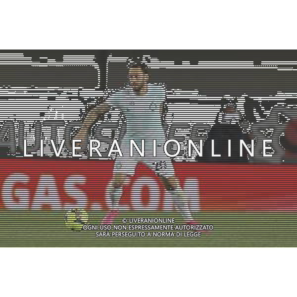 Hakan Calhanoglu of Inter FC play the ball during Hellas Verona vs FC Internazionale, 33° Serie A Tim 2022-23 game at Marcantonio Bentegodi Stadium in Verona, Italy, on May 03, 2023. (Photo by Davide Casentini) / AGENZIA ALDO LIVERANI SAS