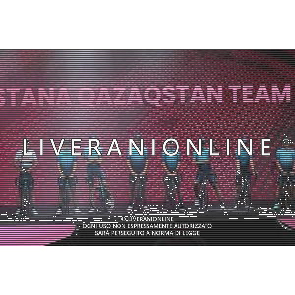 04-05-2023 Presentazione Squadre Giro D\'italia 2023; 2023, Astana Qazaqstan; Cavendish, Mark; Pescara; ©SIROTTI / AGENZIA ALDO LIVERANI SAS