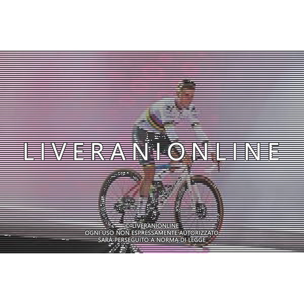 04-05-2023 Presentazione Squadre Giro D\'italia 2023; 2023, Soudal - Quickstep; Evenepoel, Remco; Pescara; ©SIROTTI / AGENZIA ALDO LIVERANI SAS
