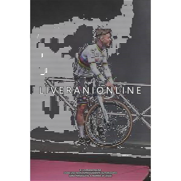 04-05-2023 Presentazione Squadre Giro D\'italia 2023; 2023, Soudal - Quickstep; Evenepoel, Remco; Pescara; ©SIROTTI / AGENZIA ALDO LIVERANI SAS