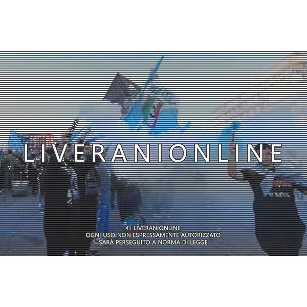 04-05-20323 Napoli- Festeggiamenti dei tifosi per la vittoria dello scudetto fuori lo stadio Diego Armando Maradona Foto Mosca, Ag.Liverani