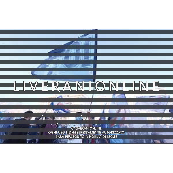 04-05-20323 Napoli- Festeggiamenti dei tifosi per la vittoria dello scudetto fuori lo stadio Diego Armando Maradona Foto Mosca, Ag.Liverani