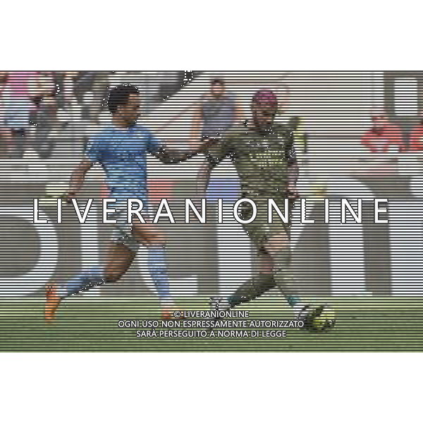 Theo Hernandez (Milan) e sulla SX Felipe Anderson Pereira Gomes (Lazio) Milan vs Lazio Milano 06-05-2023 Stadio Giuseppe Meazza - San Siro Campionato Serie A TIM - 34a giornata foto Roberto Garavaglia/ag. Aldo Liverani sas