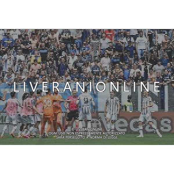 Dusan Vlahovic (Juventus) esulta dopo il gol del 2 a 0 Atalanta vs Juventus Bergamo 24-04-2023 Gewiss Stadium - Stadio Atleti Azzurri d\'Italia Campionato Serie A TIM - 34a giornata foto Roberto Garavaglia/ag. Aldo Liverani sas / AGENZIA ALDO LIVERANI SAS