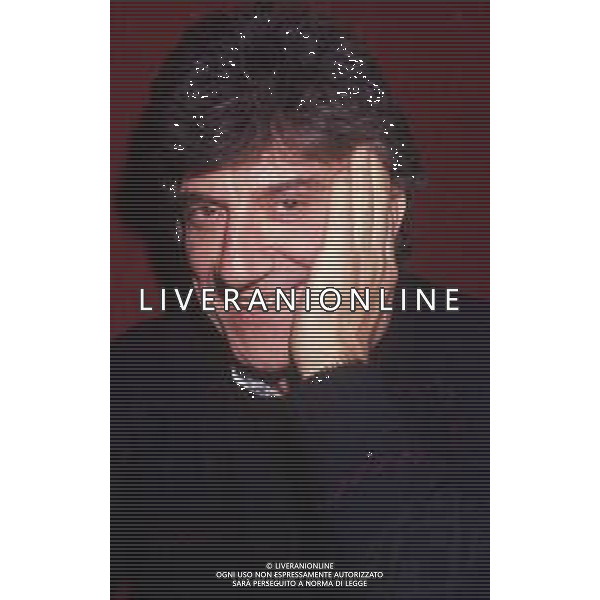 RETROSPETTIVA GIGI PROIETTI ATTORE NELLA FOTO GIGI PROIETTI CONFERENZA STAMPA “I SETTE RE DI ROMA“ NELL\'ANNO 1989 AL TEATRO NUOVO DI MILANO AG ALDO LIVERANI SAS  