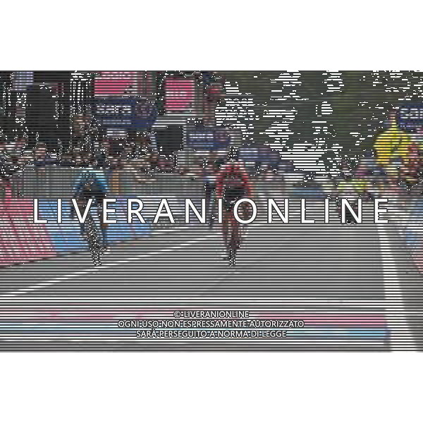 09-05-2023 Giro D\'italia; Tappa 04 Venosa - Lago Laceno; 2023, Trek - Segafredo; 2023, Eolo - Kometa; Skujins, Toms; Albanese, Vincenzo; Lago Laceno; ©SIROTTI / AGENZIA ALDO LIVERANI SAS
