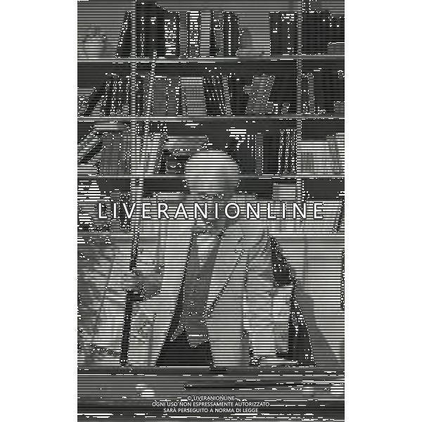 1990 MILANO -COMMEDIA TEATRALE“ VILLA ARZILLA“ NELLA FOTO FIORENZO FIORENTINI AG ALDO LIVERANI SAS
