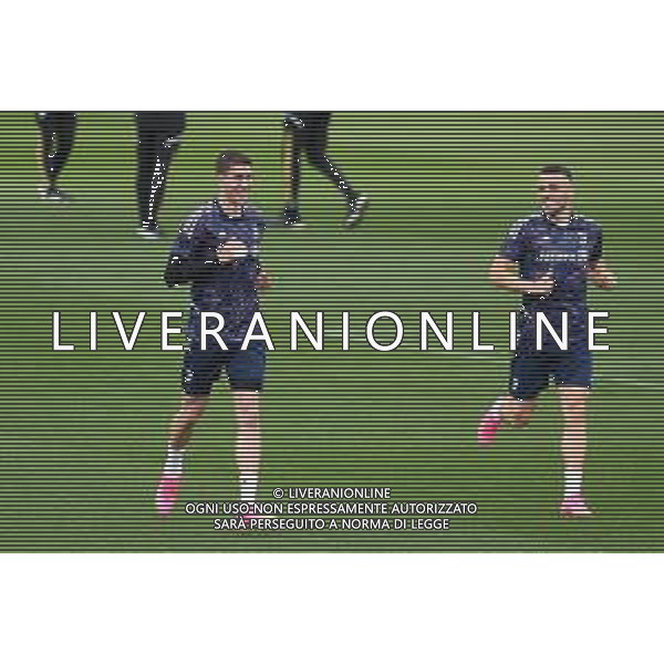 TVMV-Torino 10.05.2023 Continassa © Manuela Viganti/Agenzia Aldo Liverani Allenamento rifinitura Europa League 2022/2023 Juventus vs Siviglia Nella foto: dusan vlahovic e filip kostic ©Viganti / AGENZIA ALDO LIVERANI SAS