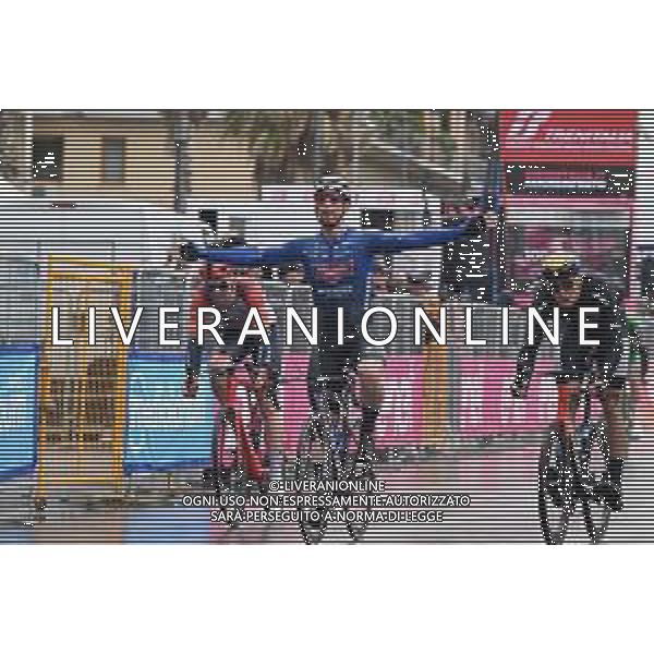 10-05-2023 Giro D\'italia; Tappa 05 Atripalda - Salerno; 2023, Alpecin - Deceuninck; 2023, Bahrain - Victorious; 2023, Trek - Segafredo; Groves, Kaden; Milan, Jonathan; Pedersen, Mads; Salerno; ©SIROTTI / AGENZIA ALDO LIVERANI SAS