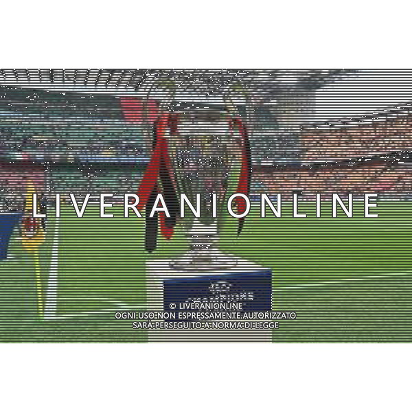 la Coppa dei Campioni trofeo della Champions League a San Siro Milan vs Inter Milano 10-05-2023 Stadio Giuseppe Meazza - San Siro UEFA Champions League semifinale - gara di andata foto Roberto Garavaglia/ag. Aldo Liverani sas / AGENZIA ALDO LIVERANI SAS