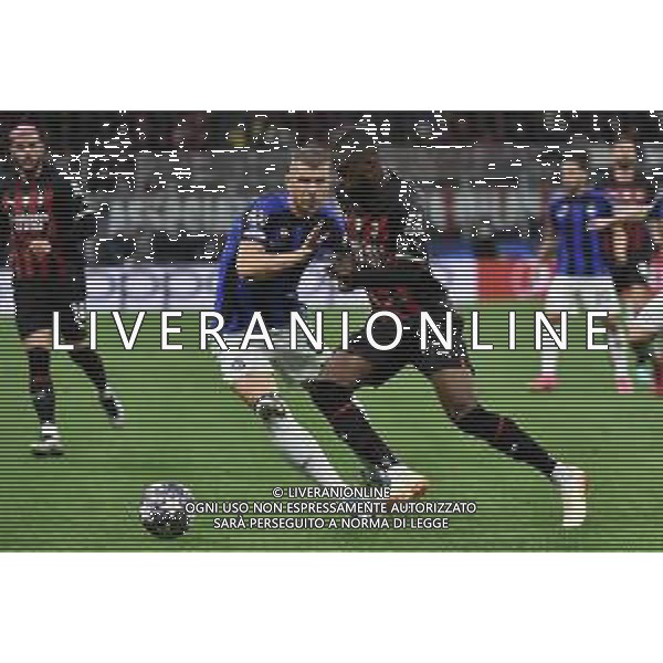 Edin Dzeko (Inter) SX e Fikayo Tomori (Milan) DX Milan vs Inter Milano 10-05-2023 Stadio Giuseppe Meazza - San Siro UEFA Champions League semifinale - gara di andata foto Roberto Garavaglia/ag. Aldo Liverani sas / AGENZIA ALDO LIVERANI SAS