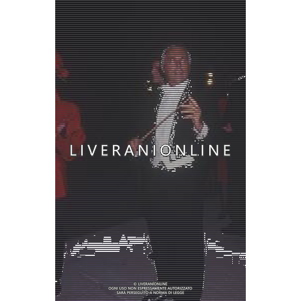 RETROSPETTIVA GIORGIO ARMANI STILISTA NELLA FOTO GIORGIO ARMANI NELL\'ANNO 1993 AG ALDO LIVERANI SAS  