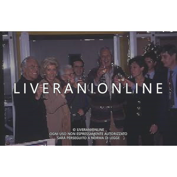 RETROSPETTIVA GIORGIO ARMANI STILISTA NELLA FOTO GIORGIO ARMANI NELL\'ANNO 1994 A MILANO CON OTTAVIO MISSONI -LEA ERICOLI E ROSITA MISSONI AL MURATTI TIME AG ALDO LIVERANI SAS  