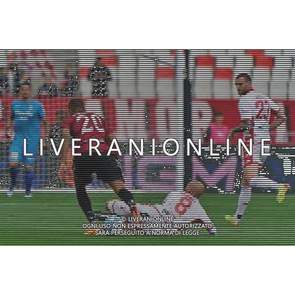 Ahmad Benali (SSC Bari) and Hernani (Reggina 1914) during the Italian soccer Serie B match SSC Bari vs Reggina 1914 on May 13, 2023 at the San Nicola stadium in Bari, Italy. Photo by Emmanuele Mastrodonato/ag. Aldo Liverani sas / AGENZIA ALDO LIVERANI SAS