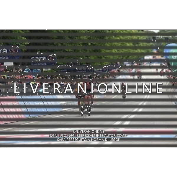 13-05-2023 Giro D\'italia; Tappa 08 Terni - Fossombrone; 2023, Ineos Grenadiers; 2023, Jumbo - Visma; Geoghegan, Hart Tao; Roglic, Primoz; Fossombrone; ©SIROTTI / AGENZIA ALDO LIVERANI SAS