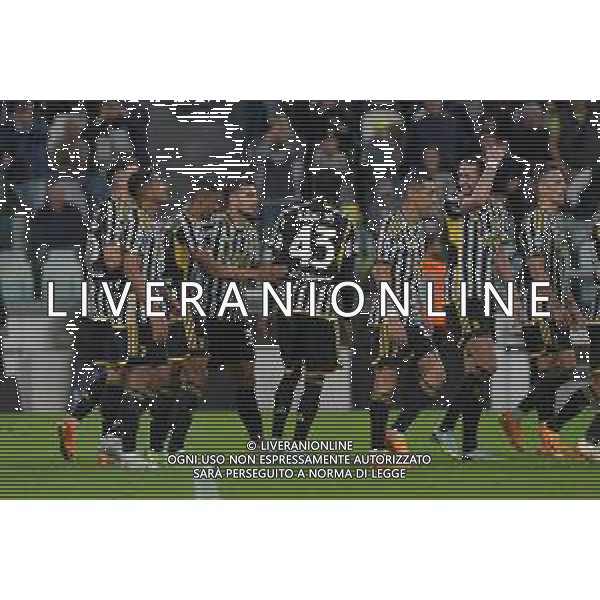 TVMV-Torino 14.05.2023 Allianz Stadium ©Manuela Viganti/Agenzia Aldo Liverani uventus vs Cremonese Campionato Calcio Serie A TIM 2022/2023 35a giornata Nella foto: esultanza juventus dopo il gol di gleison bremer ©Viganti / AGENZIA ALDO LIVERANI SAS