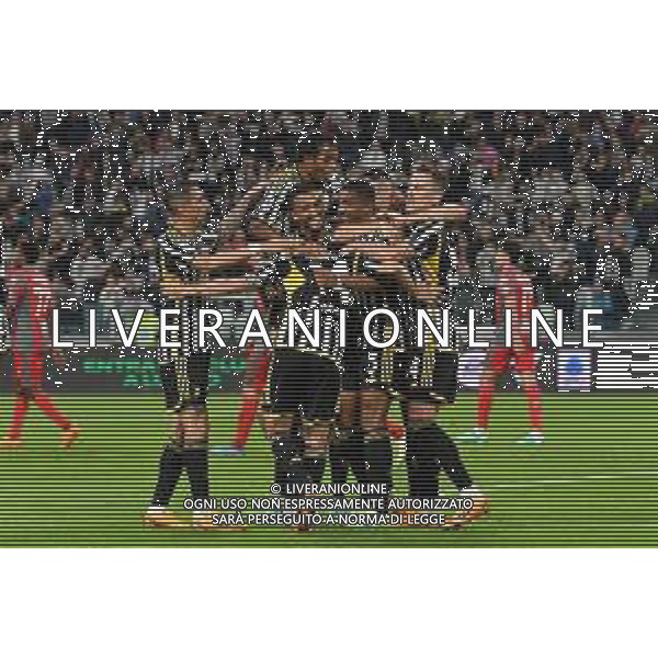 TVMV-Torino 14.05.2023 Allianz Stadium ©Manuela Viganti/Agenzia Aldo Liverani uventus vs Cremonese Campionato Calcio Serie A TIM 2022/2023 35a giornata Nella foto: esultanza juventus dopo il gol di gleison bremer ©Viganti / AGENZIA ALDO LIVERANI SAS