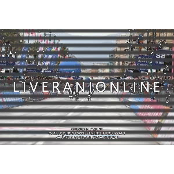 16-05-2023 Giro D\'italia; Tappa 10 Scandiano - Viareggio; 2023, Ef Education - Easypost; 2023, Israel - Premier Tech; 2023, Jayco - Alula; Nielsen Magnus, Cort; Gee, Derek; De Marchi, Alessandro; Viareggio; ©SIROTTI / AGENZIA ALDO LIVERANI SAS