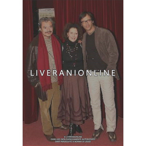 MILANO 21 NOVEMBRE 2005 PRESENTAZIONE DI IL MALATO IMMAGINARIO DI MOLIERE CON MASSSIMO DAPPORTO NELLA FOTO: MASSIMO DAPPORTO. SUSANNA MARCOMENI E GUGLIELMO FERRI PH FRANCESCO/AG ALDO LIVERANI