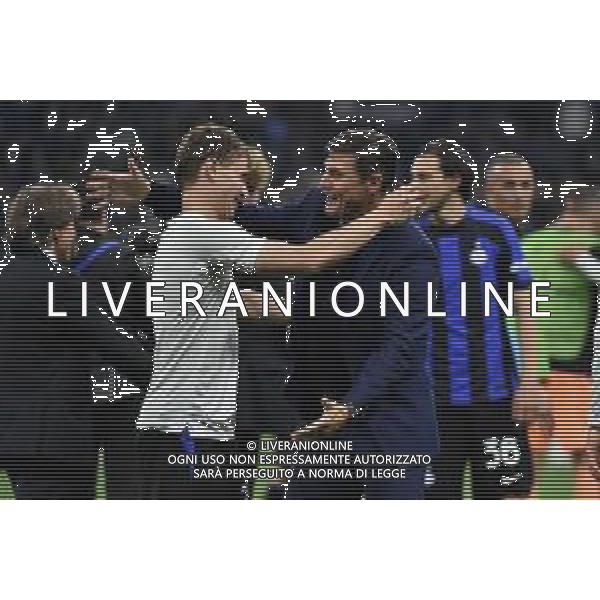 Nicolo\' Barella (Inter) e Javier Zanetti vicepresidente Inter esultanza a fine partita Inter vs Milan Milano 16-05-2023 Stadio Giuseppe Meazza - San Siro UEFA Champions League semifinale - gara di ritorno foto Roberto Garavaglia/ag. Aldo Liverani sas/ AGENZIA ALDO LIVERANI SAS