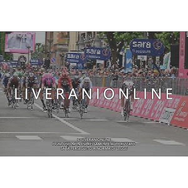 17-05-2023 Giro D\'italia; Tappa 11 Camaiore - Tortona; 2023, Uae Emirates; 2023, Bahrain - Victorious; 2023, Astana Qazaqstan; 2023, Trek - Segafredo; Ackermann, Pascal; Milan, Jonathan; Cavendish, Mark; Pedersen, Mads; Tortona; ©SIROTTI / AGENZIA ALDO LIVERANI SAS