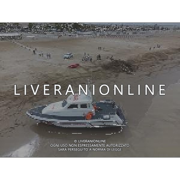 Alluvioni in Romagna 17/05/2023 nella foto: la motovedetta della guardia costiera arenata sulla spiaggia ©Claudio Zamagni/Agenzia Aldo Liverani / AGENZIA ALDO LIVERANI SAS