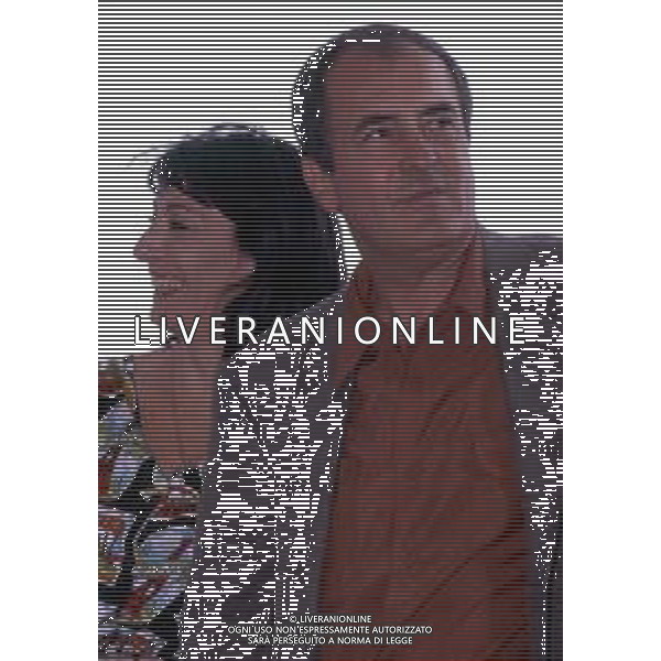 RETROSPETTIVA BERNARDO BERTOLUCCI REGISTA NELLA FOTO CON ANJELICA HUSTON NELLA GIURIA DELLA 43ma EDIZIONE DEL FESTIVAL DI CANNES 10 MAGGIO 1990 AG ALDO LIVERANI SAS