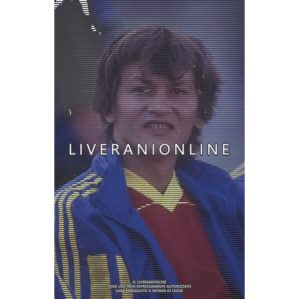 RETROSPETTIVA DANUT LUPU CALCIATORE NELLA FOTO DANUT LUPU CON LA MAGLIA DELLA NAZIONALE DELLA ROMANIA AG ALDO LIVERANI SAS