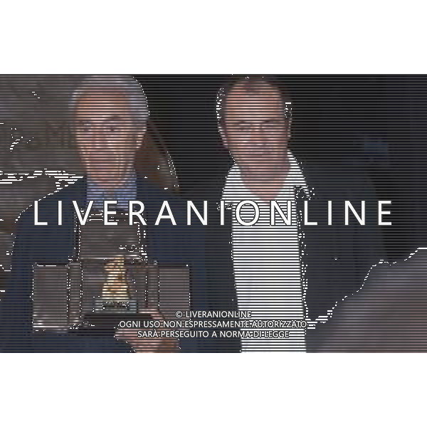 RETROSPETTIVA BERNARDO BERTOLUCCI REGISTA NELLA FOTO AL TAORMINA FILM FEST NEL 1991 CON MICHELANGELO ANTONIONI PREMIO CARIDDI D\'ORO SPECIALE AG ALDO LIVERANI SAS