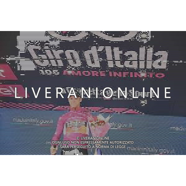 19-05-2023 Giro D\'italia; Tappa 13 Borgofranco D\'ivrea - Crans Montana; 2023, Bahrain - Victorious; Milan, Jonathan; Crans Montana; ©SIROTTI / AGENZIA ALDO LIVERANI SAS
